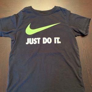 Boys Nike graphic tee
